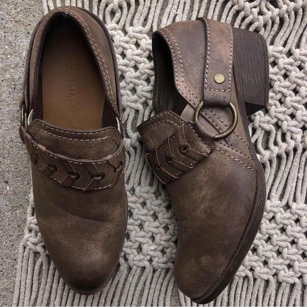 Falls Creek Brown Booties Size 10